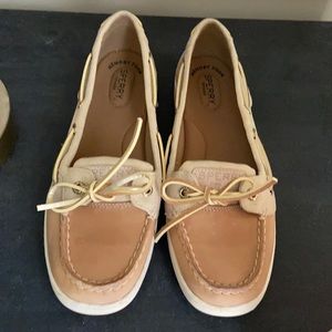 Sperry Women’s loafer size 8.5.